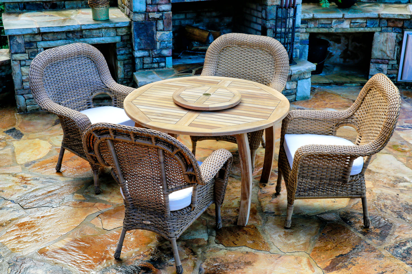 Jakarta Teak  48' Round Dining Table